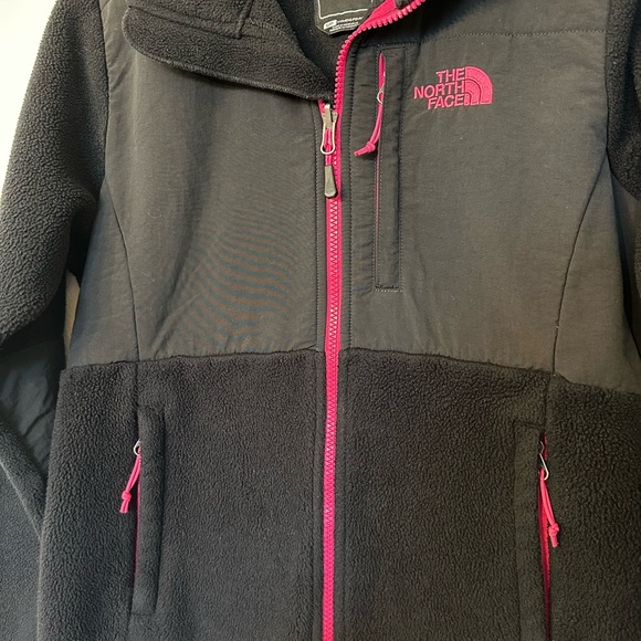 The North Face Women’s Denali Jacket Size Small - Picture 5 of 10
